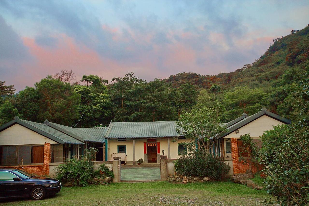 Yellow Stone M.V. Sanyi Exterior photo